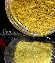 Load image into Gallery viewer, Pearl Hyper Shift Magnetic Pigment