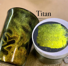 Load image into Gallery viewer, Magnetic Hyper Shift Pigments
